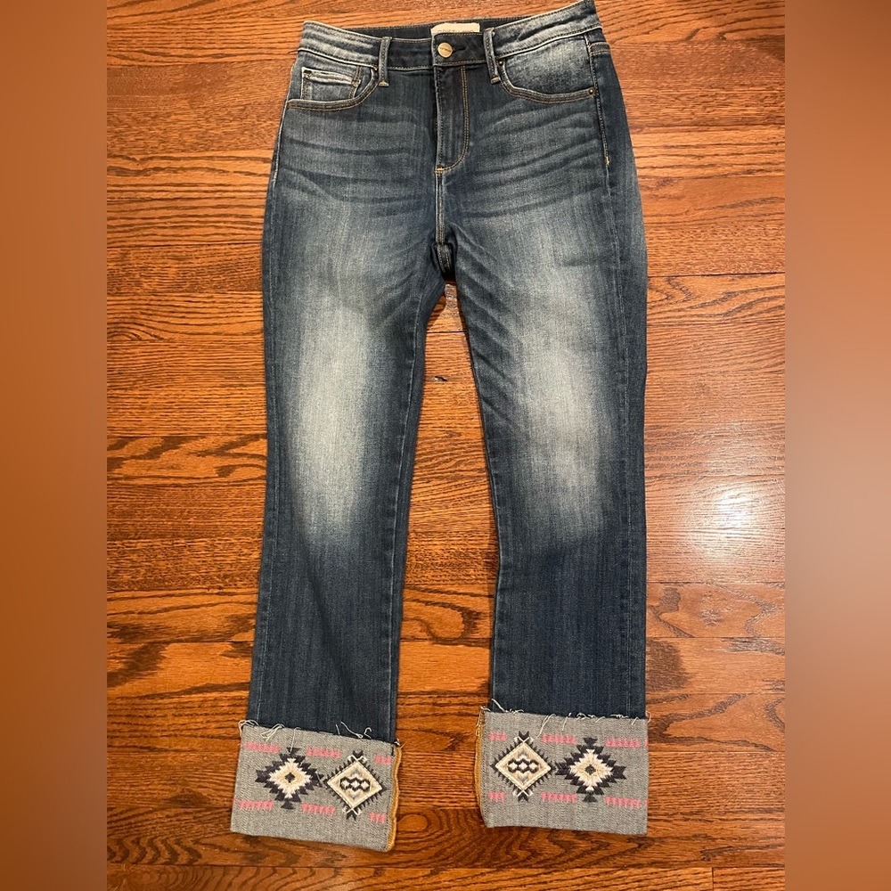 Driftwood Embroidered jeans size 26